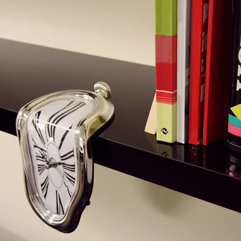 Orveno™ Surreal Melting Clock